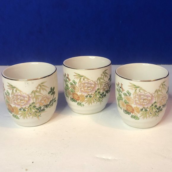 Set of 3 +++ vintage lotus flower glass dishes gold tone 6 inch Dia